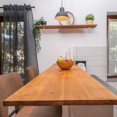 Visum * بولا